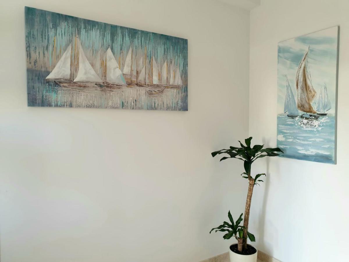 Apartment Sara Каштела Екстер'єр фото