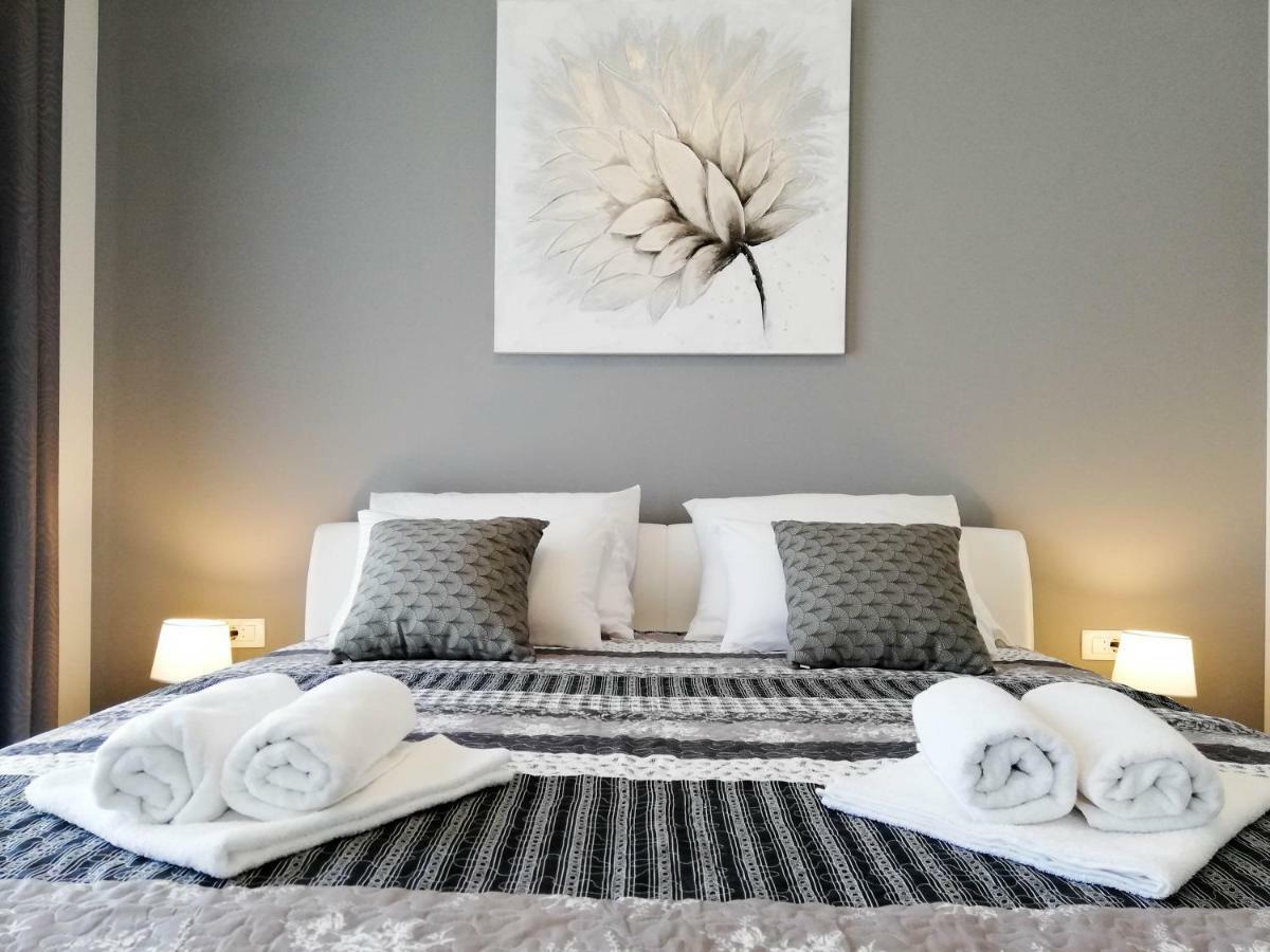 Apartment Sara Каштела Екстер'єр фото